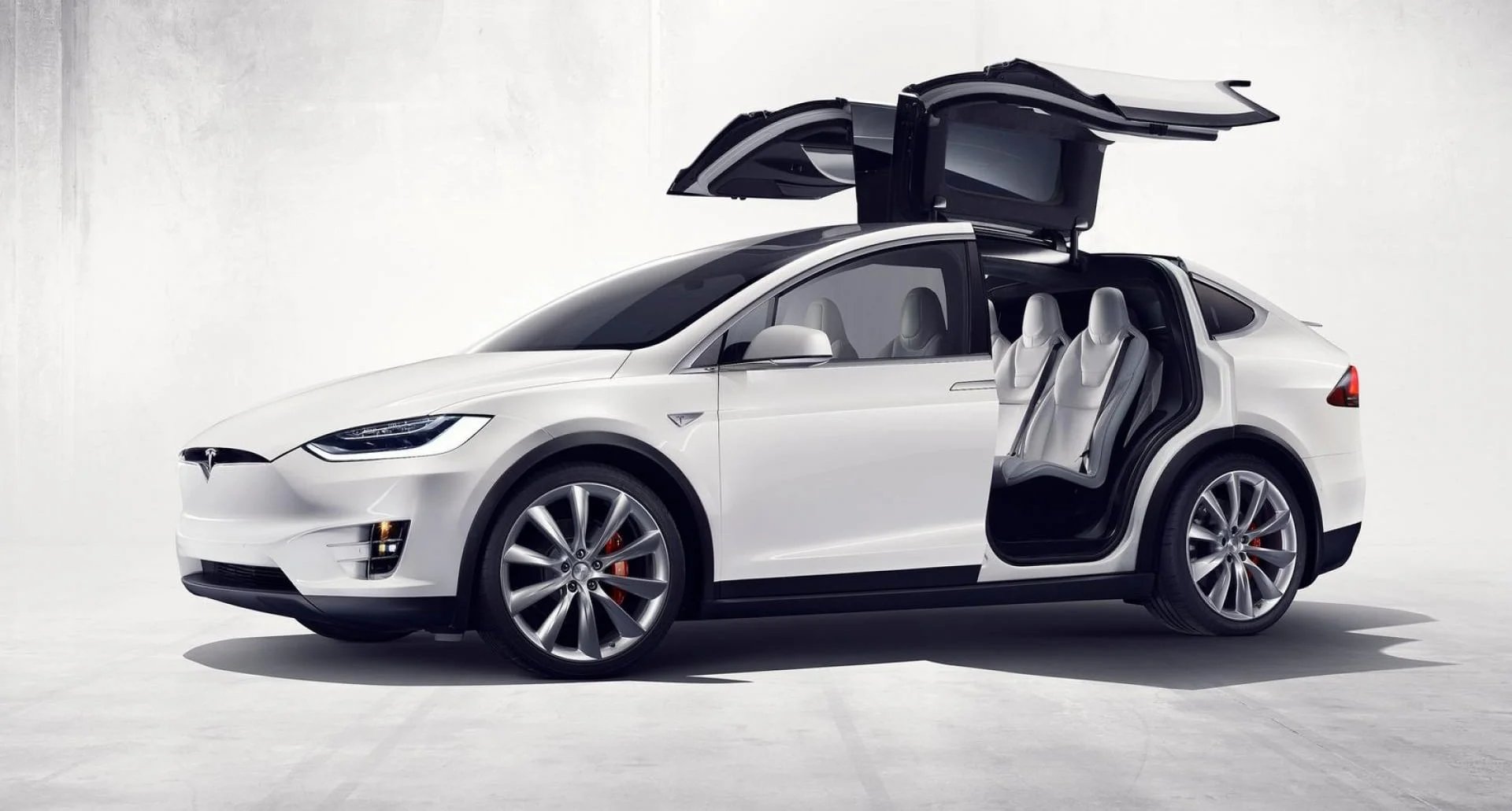 Verkaufen Sie Ihren Tesla MODEL X zum besten Preis in der Schweiz Gebrauchter Tesla MODEL X - Verkaufen Sie Ihren Tesla in der Schweiz | CompriamoAuto.ch